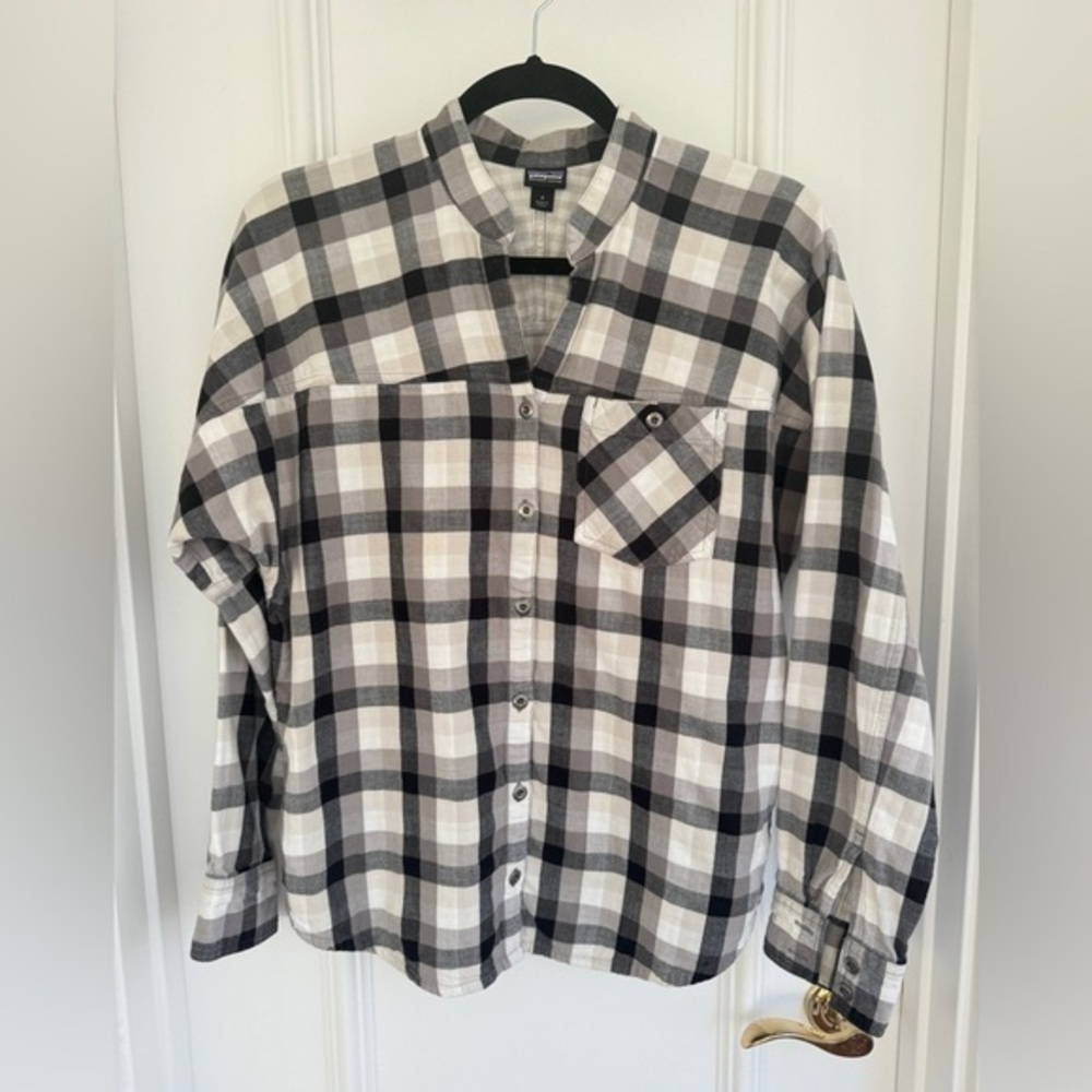 🌟 Classic Patagonia Organic Cotton Flannel Button Down Shirt - Size 4 / Small